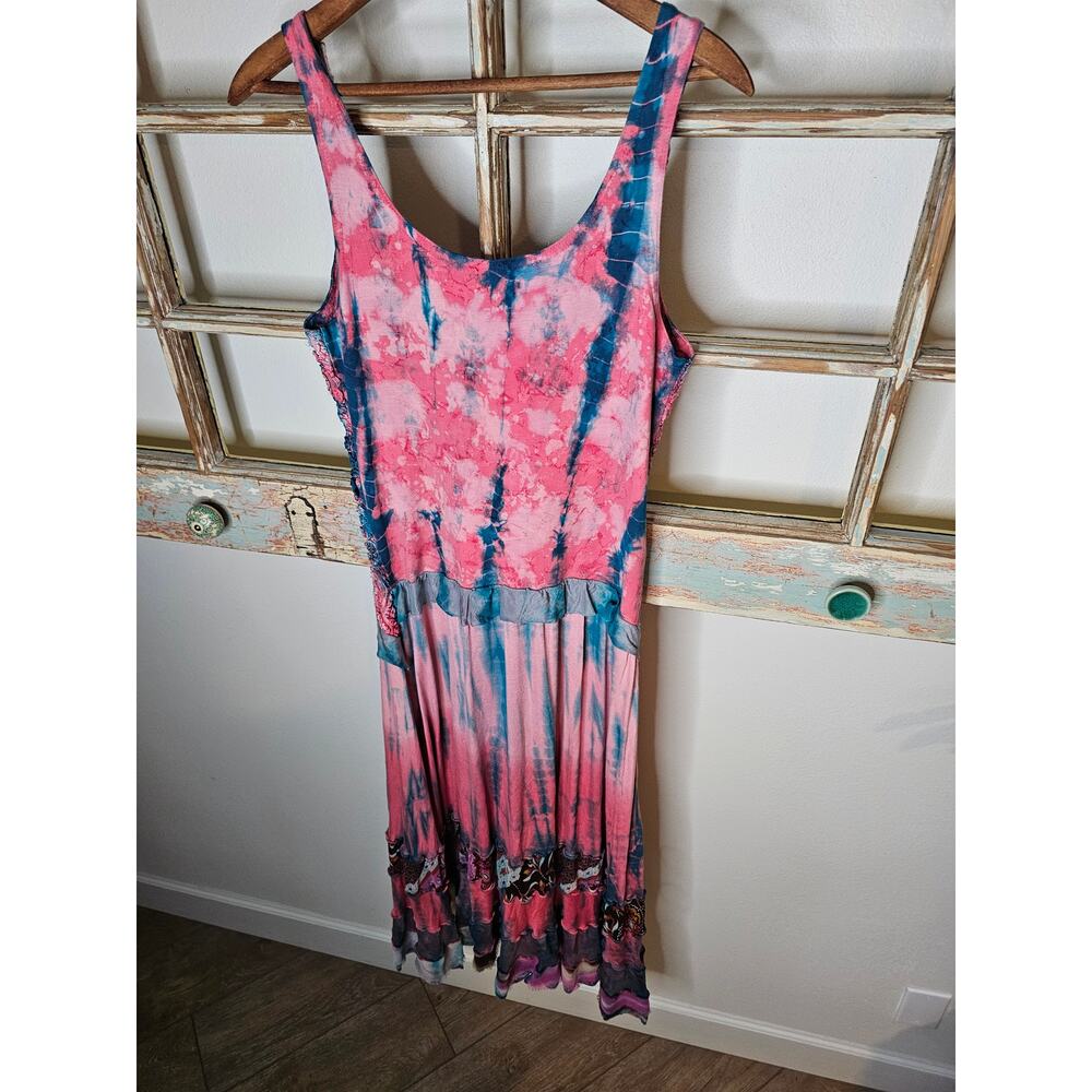 Boho Tie Dye Sleeveless Midi Dress With Layers of Detail Ladies size Medium - Picture 7 of 8